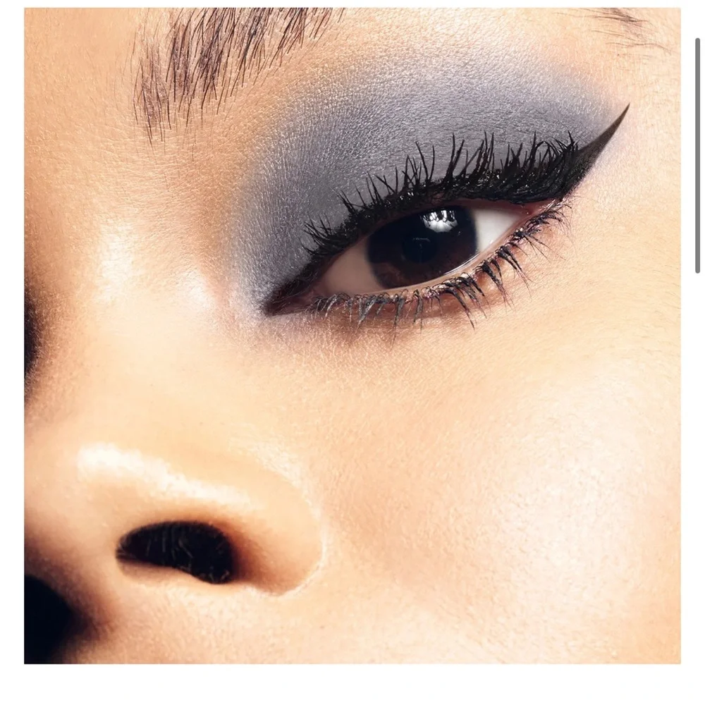 New! Stila Suede Shade Liquid Eye Shadow in sheer pewter